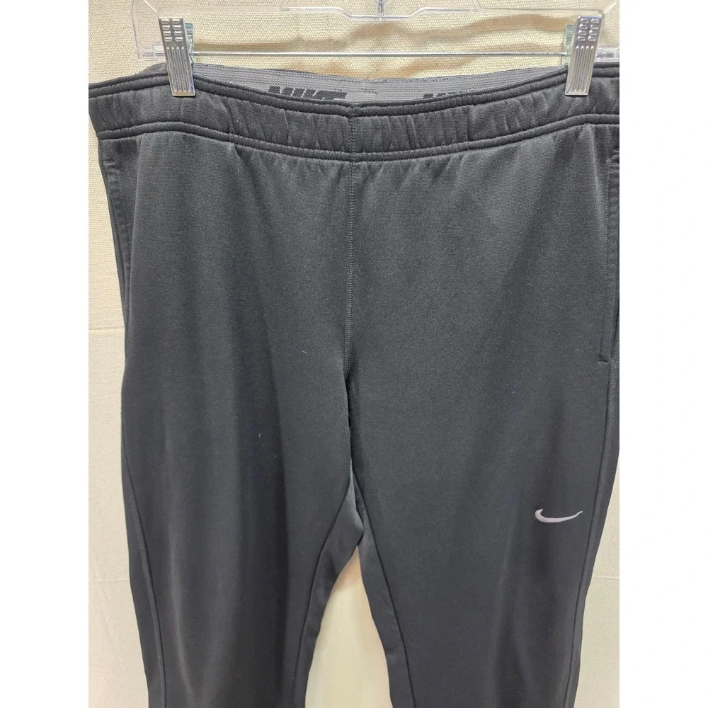 Nike therma fit